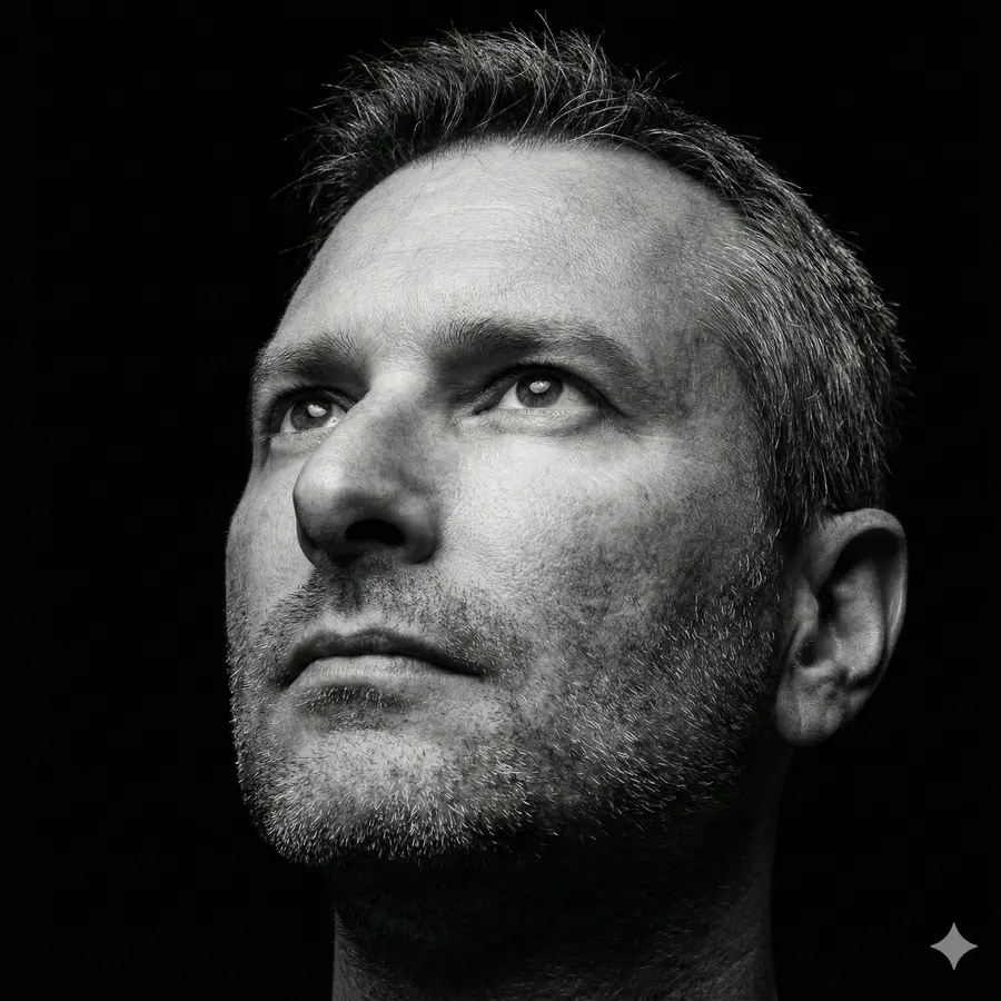 Portrait von Tobias Höper